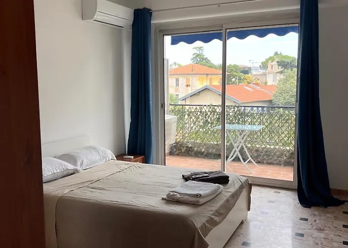 Grand Appartement Proche Promenade
