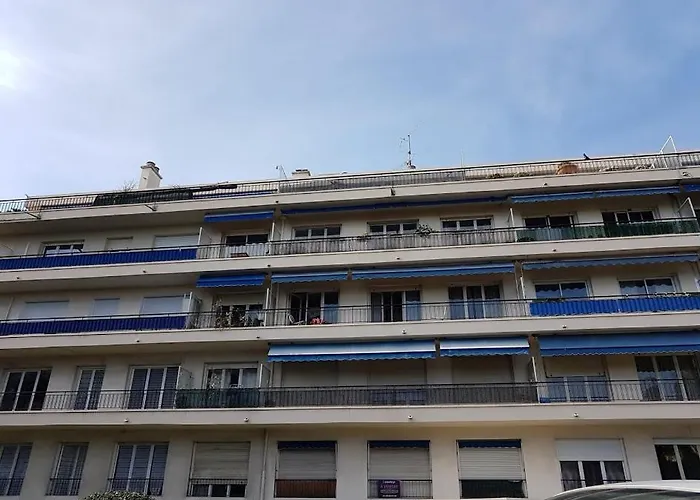Grand Appartement Proche Promenade